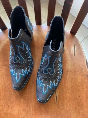 Roper Brown Leather Western Slip-On Boots with Blue Embroidery